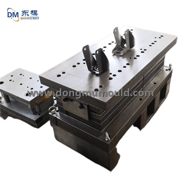 Industrial Swivel Caster Bracket Stamping Mold
