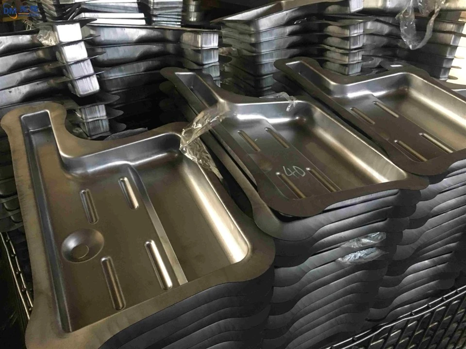 Metal Automotive Liquefied Petroleum Gas Cylinder Spare Tire Can Deep Drawing Forming Mold suppliers